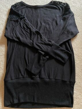 UO Sound and Matter Long Sleeve Top​​